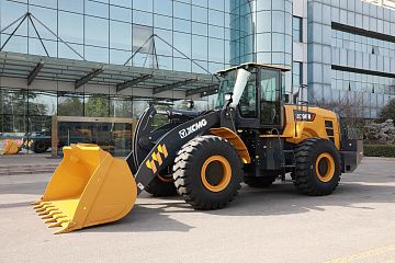 Фронтальный погрузчик XCMG XC968