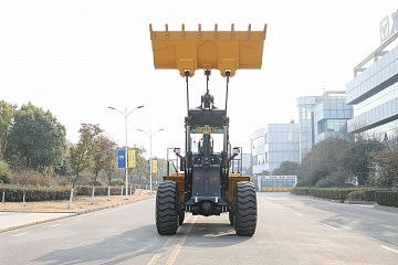 Фронтальный погрузчик XCMG XC956