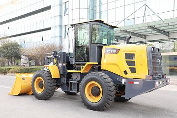Фронтальный погрузчик XCMG XC938
