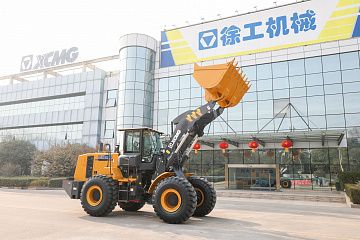 Фронтальный погрузчик XCMG XC956