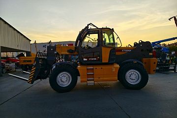 Телескопический погрузчик XCMG XT12010K