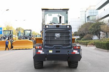 Фронтальный погрузчик XCMG XC938
